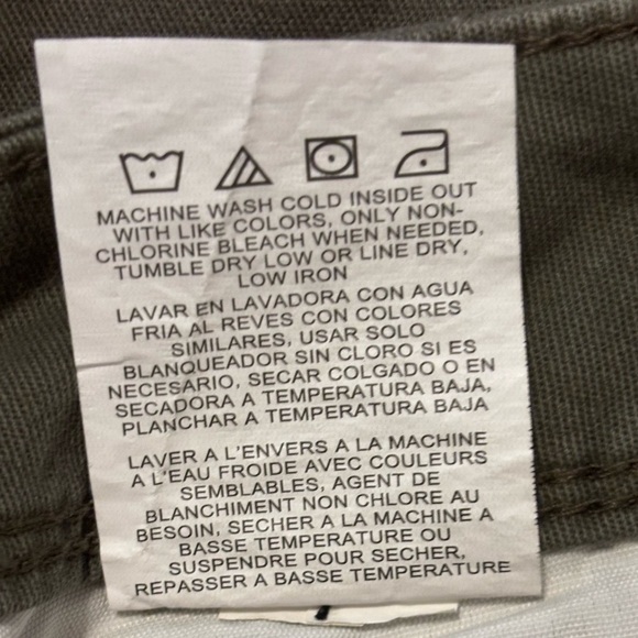 Wrangler Men's Olive Green Cargo Shorts - Picture 6 of 8